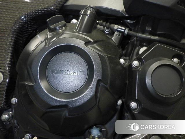 Kawasaki Z1000 id 4237570 из Японии 7