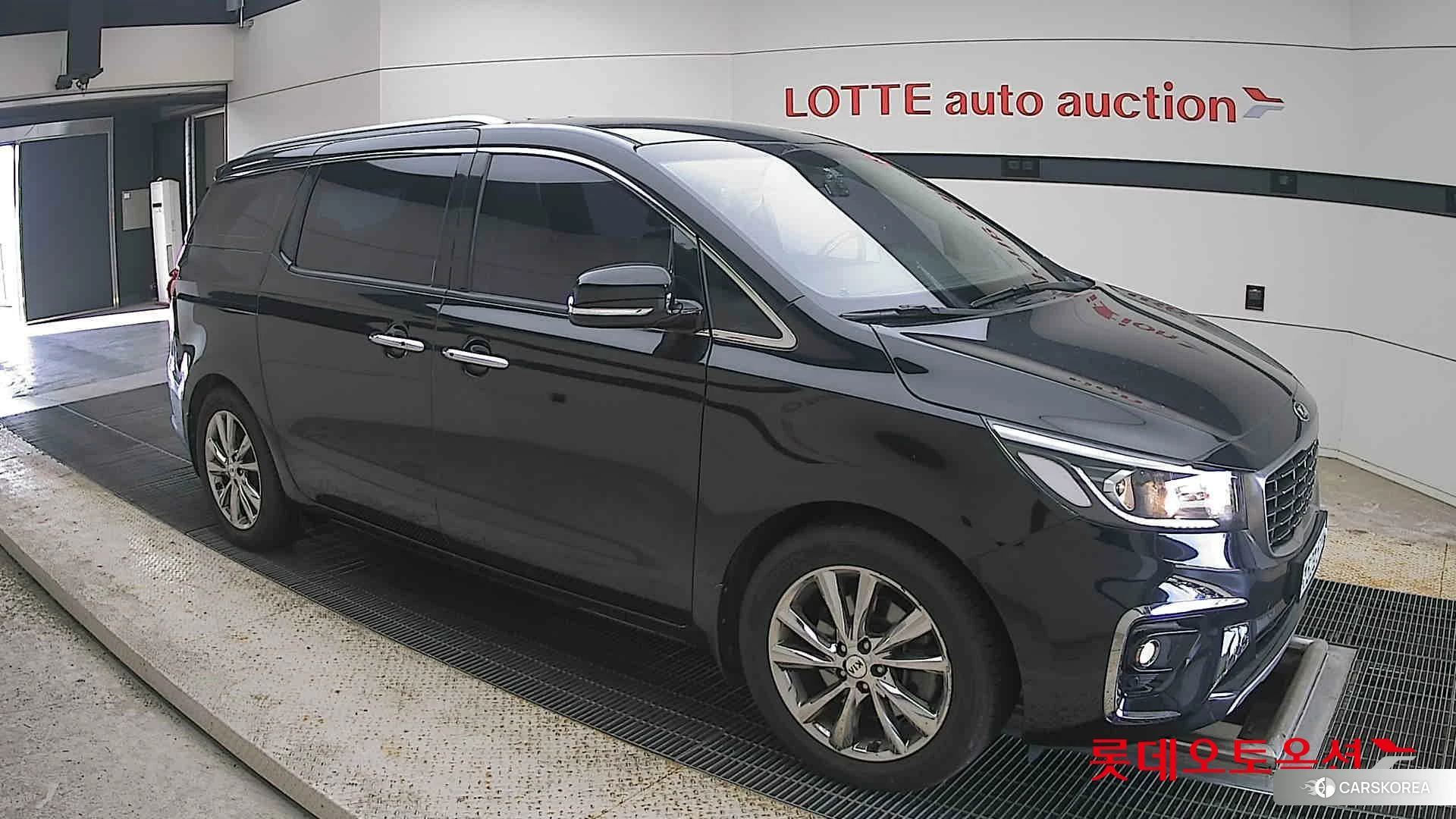Kia Carnival id 4504366 из Кореи 7