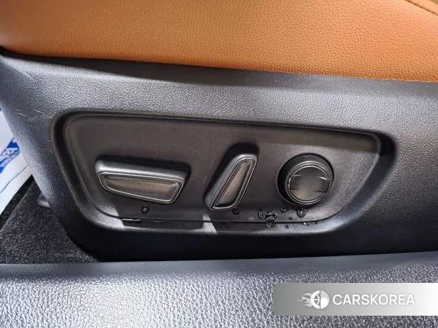 Toyota Camry (XV80) id 3262167 из Кореи 7