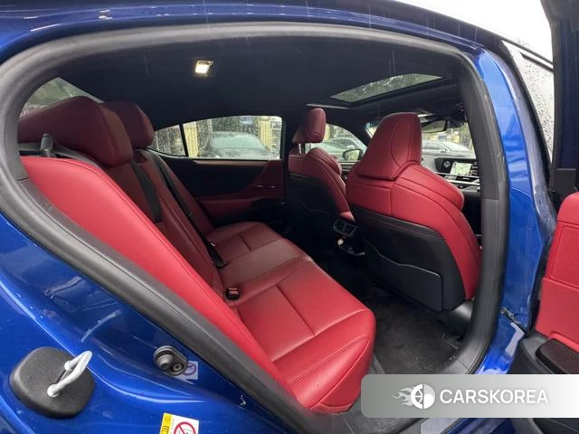 Lexus ES id 4239894 из Китая 7