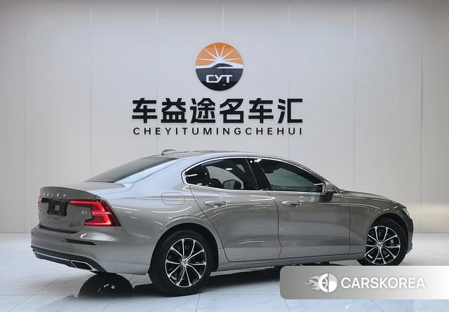 Volvo S60 id 4209173 из Китая 7