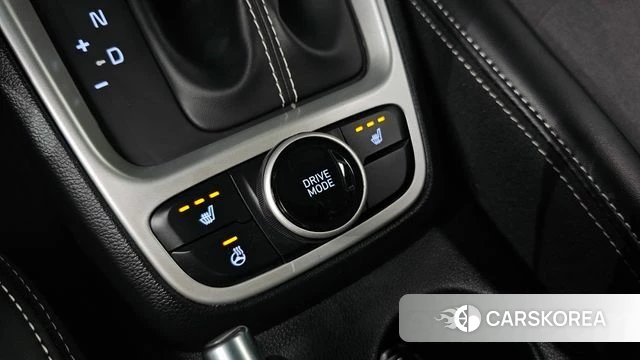 Hyundai Venue id 4020000 из Кореи 7