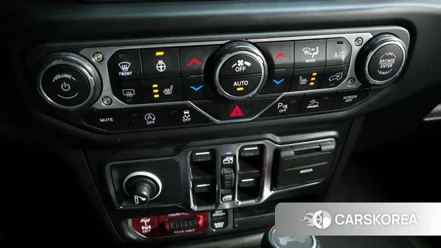 Jeep Wrangler (JL) id 3378354 из Кореи 7