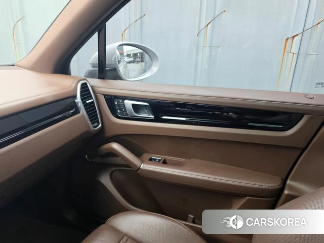 Porsche Cayenne (PO536) id 3922818 из Кореи 7