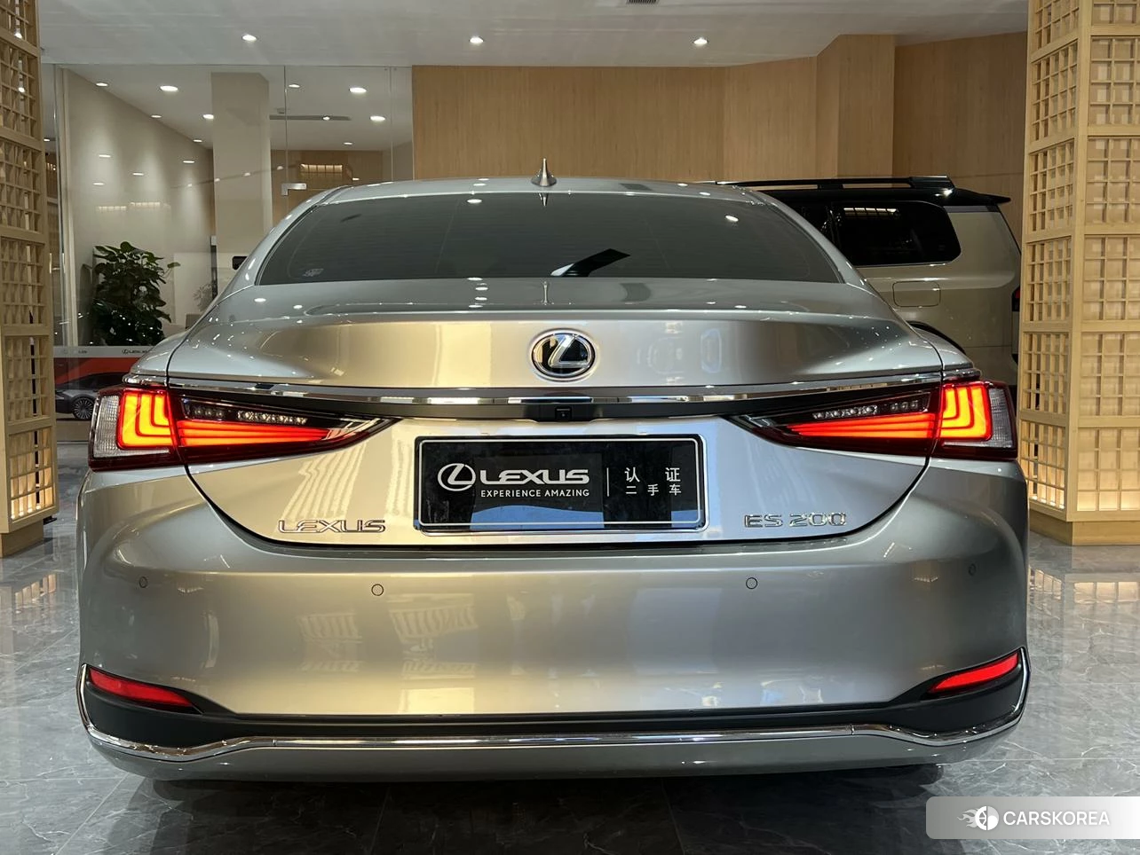 Lexus ES id 4461792 из Китая 7
