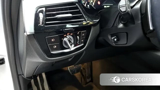 BMW 5 Series (G30) id 3474880 из Кореи 7