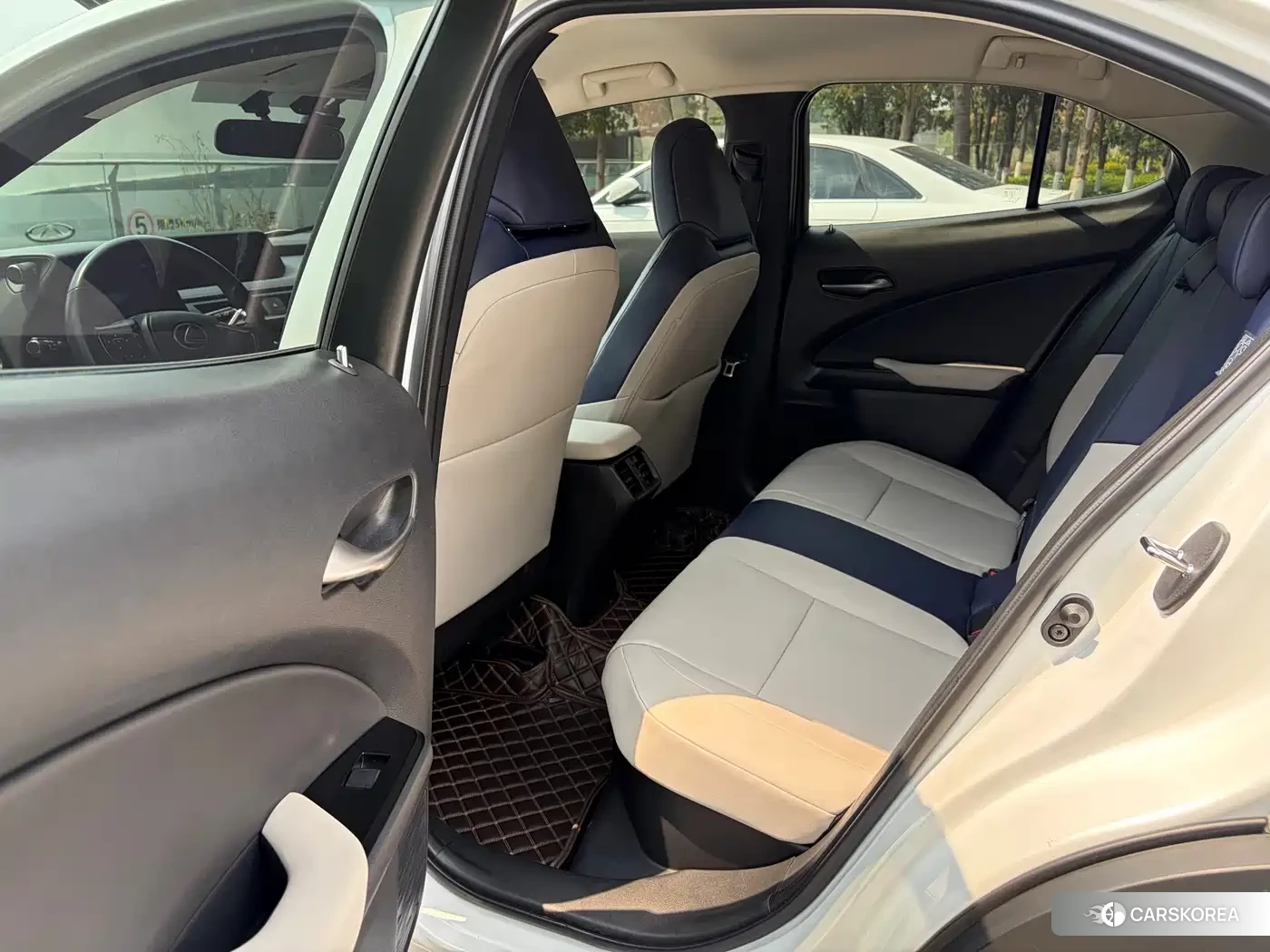 Lexus UX id 4653963 из Китая 7