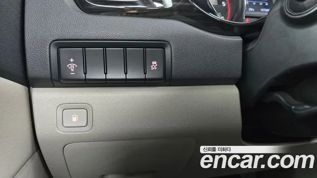 Kia The New Carnival id 2928375 из Кореи 7