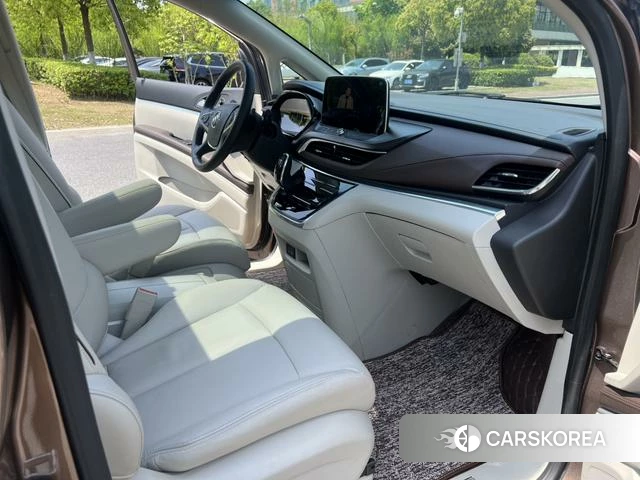 Buick GL8 id 4209893 из Китая 7