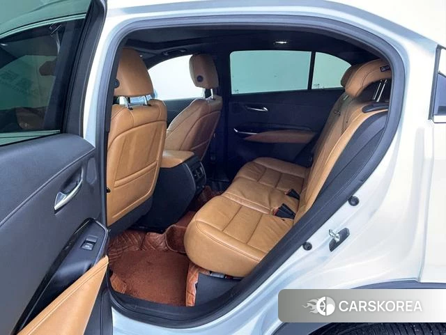Cadillac XT4 id 4213609 из Китая 7