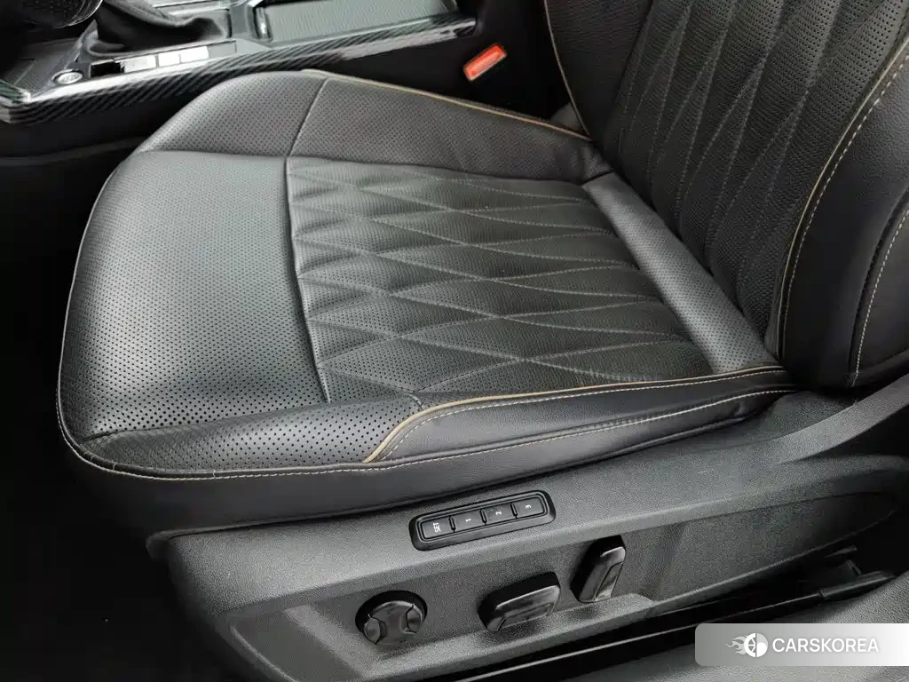 Volkswagen Passat id 4577840 из Китая 7
