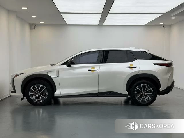Lexus RZ id 4238198 из Китая 7