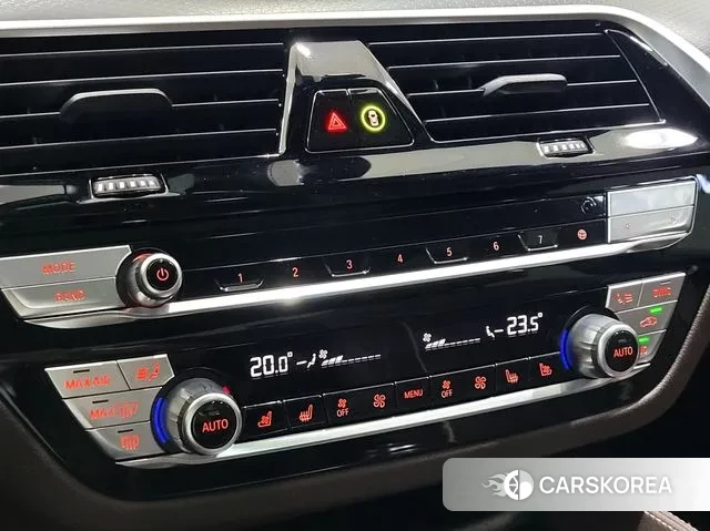 BMW 5 Series (G30) id 2915243 из Кореи 7