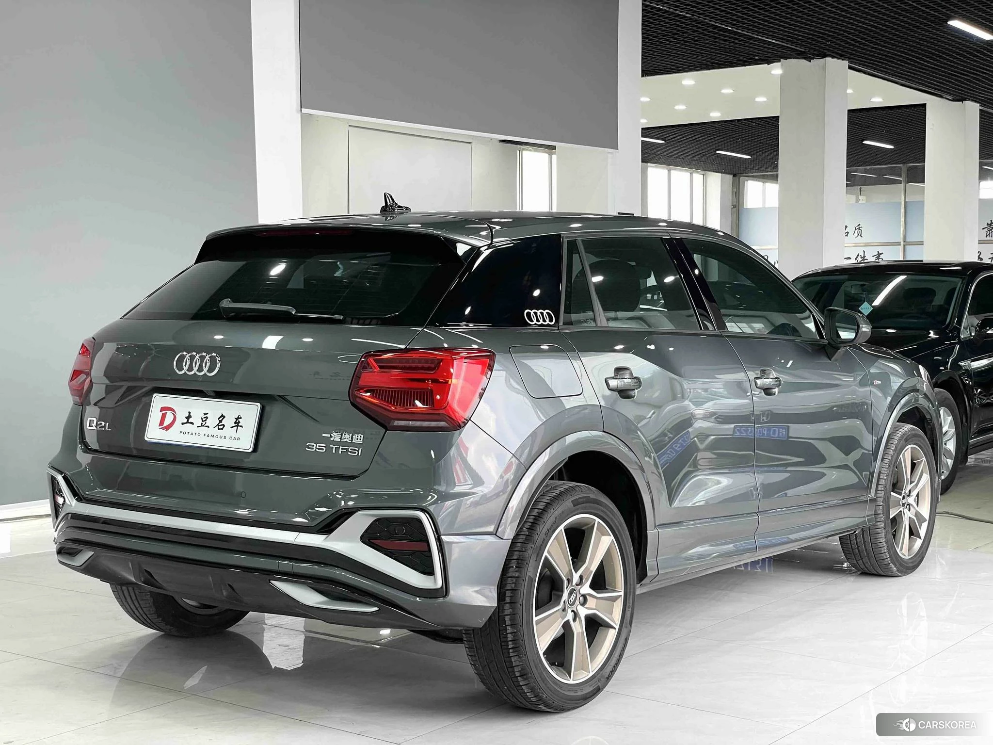Audi Q2L id 4512544 из Китая 7