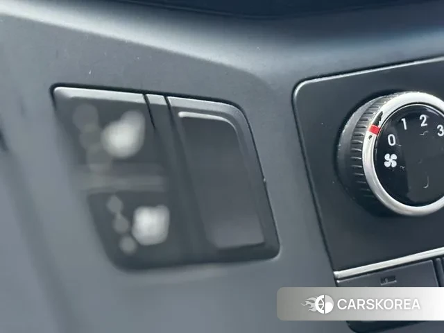 Hyundai The New Grand Starex id 3484748 из Кореи 7