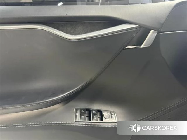 Tesla Model S id 4318233 из Кореи 7
