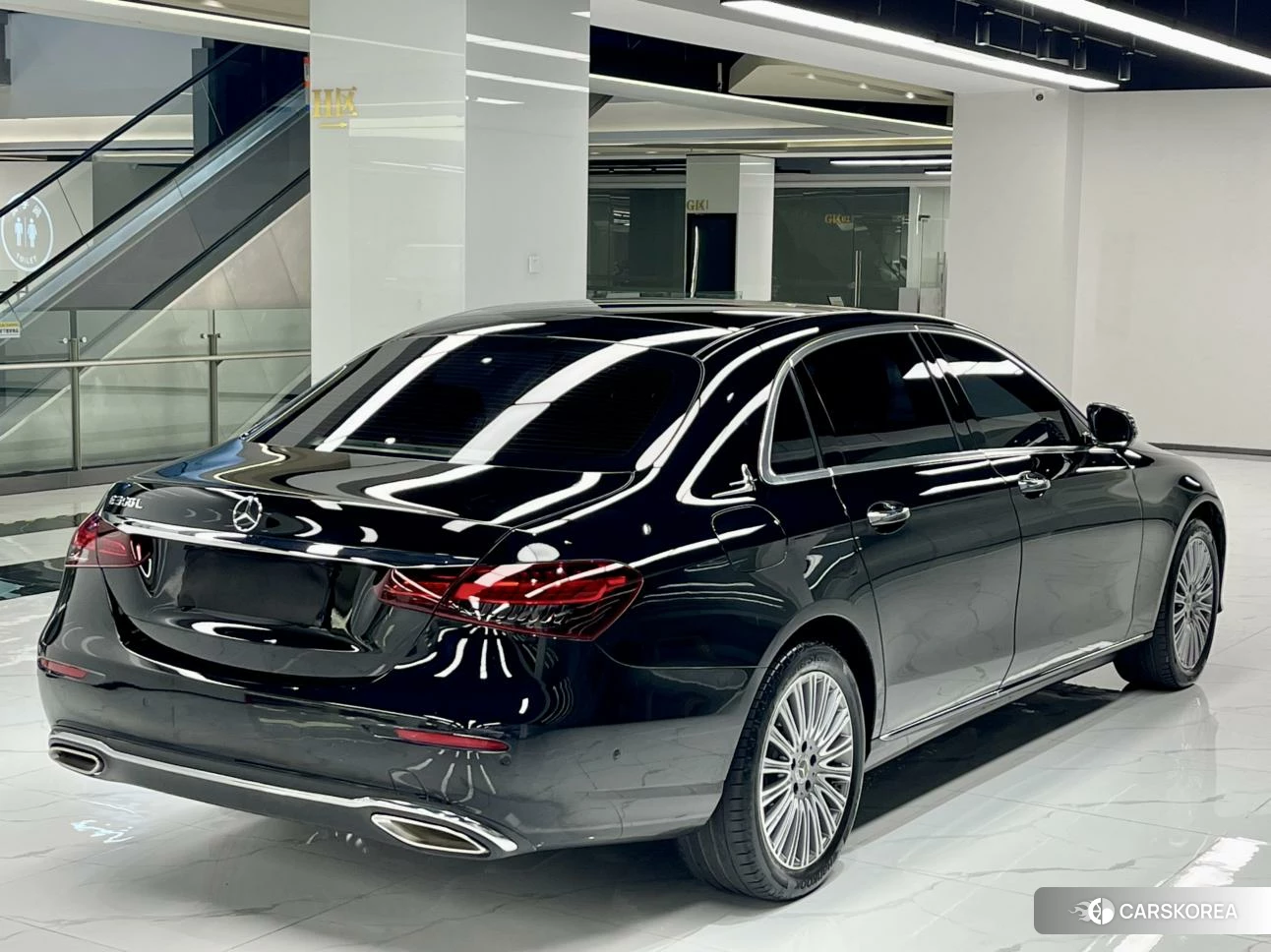 Mercedes-Benz E-class id 4486339 из Китая 7