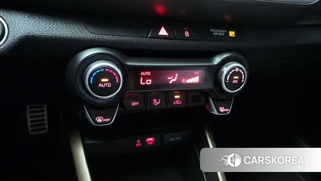 Kia Stonic id 3045679 из Кореи 7