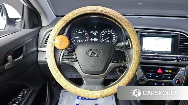 Hyundai Avante AD id 3254324 из Кореи 7