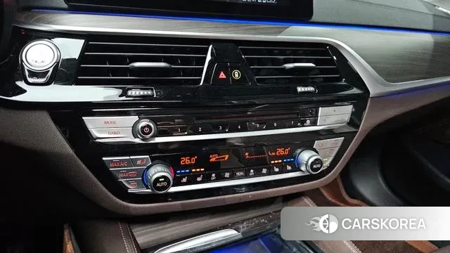 BMW 5 Series (G30) id 3578472 из Кореи 7