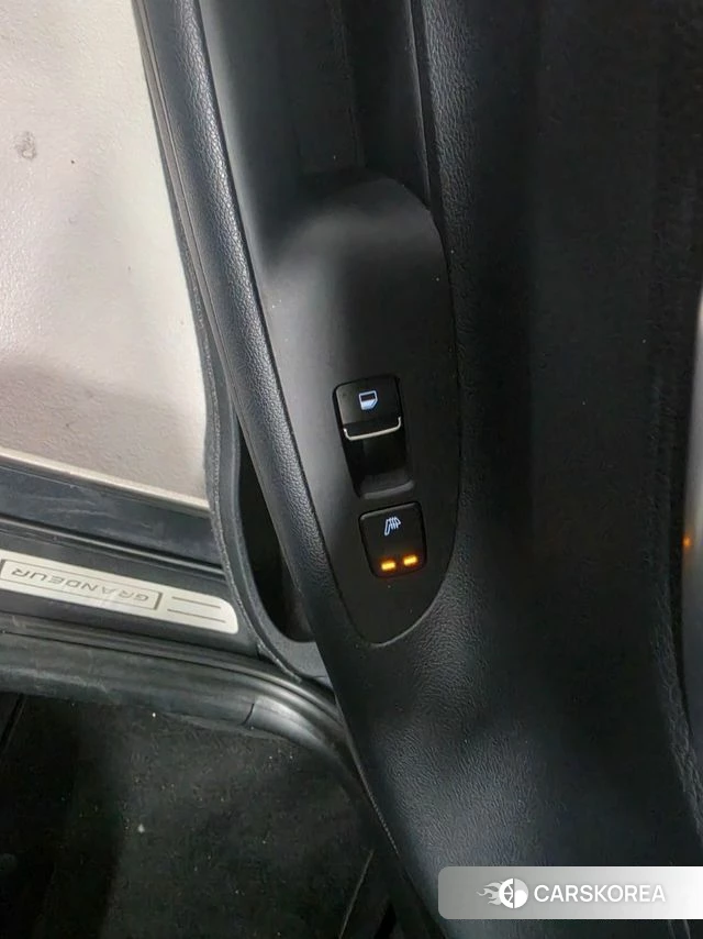 Hyundai Grandeur IG id 4610456 из Кореи 7
