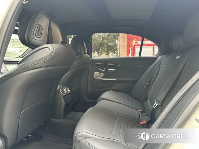 Mercedes-Benz Class C id 4265408 из Китая 7