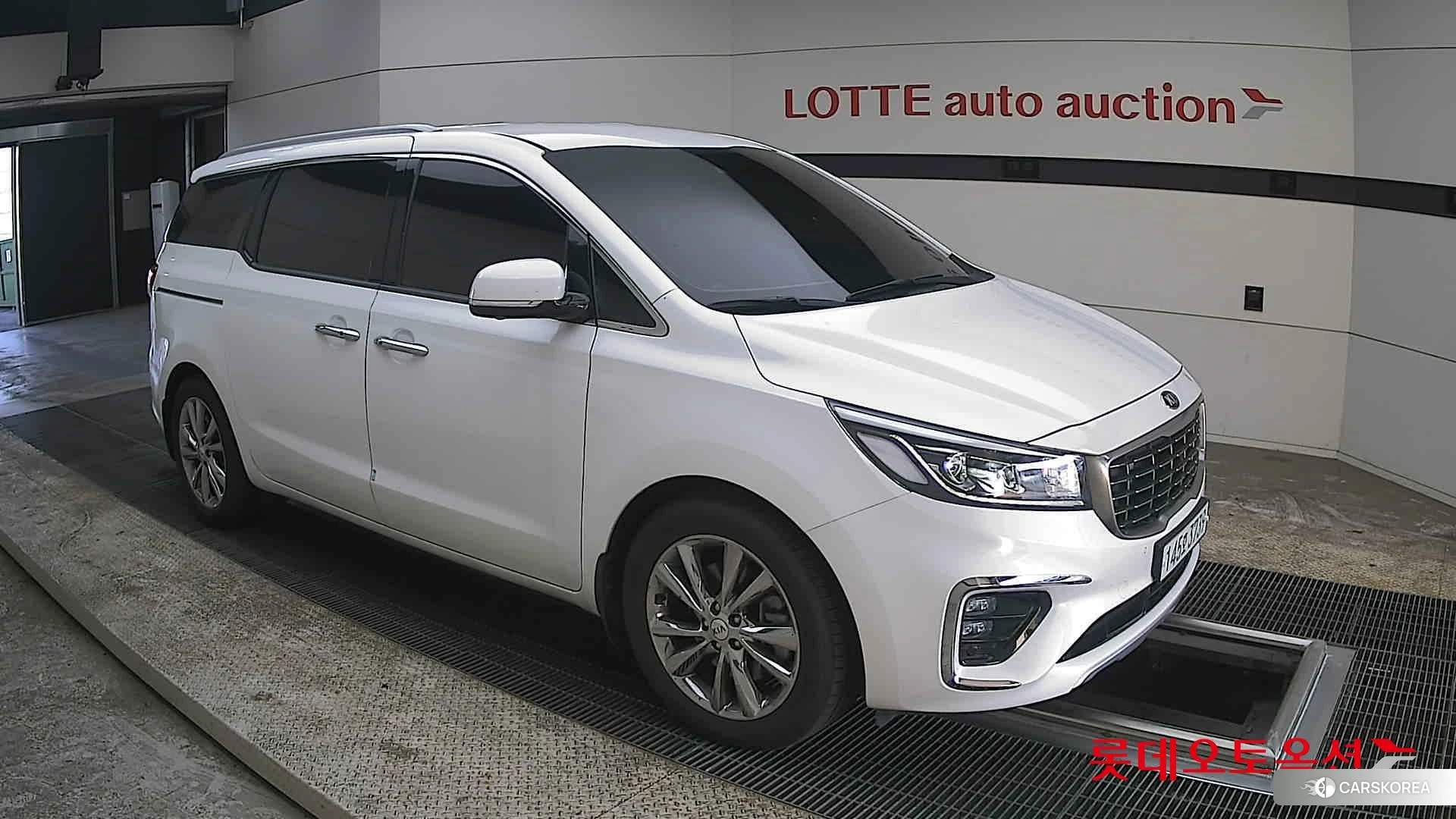 Kia Carnival Limousine id 3882142 из Кореи 7