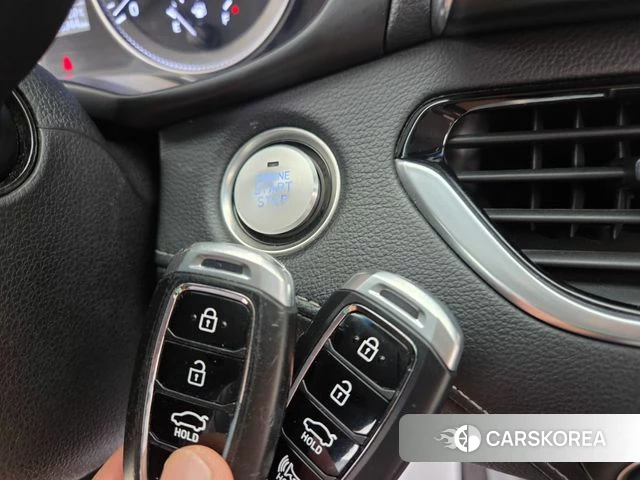 Hyundai Grandeur IG id 4384786 из Кореи 7