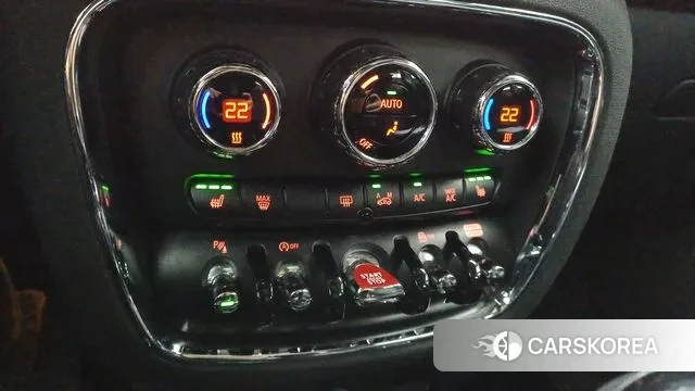 Mini Cooper Clubman id 3000021 из Кореи 7