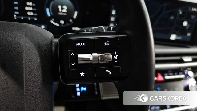 Hyundai Santa Fe (MX5) id 3902835 из Кореи 7