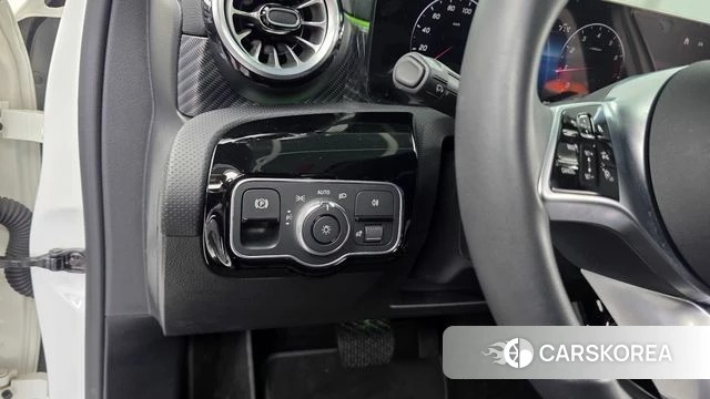 Mercedes-Benz A-Class W177 id 4540302 из Кореи 7