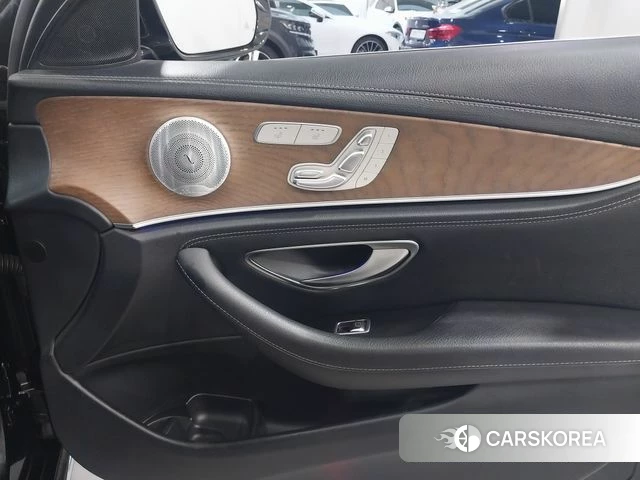 Mercedes-Benz E-Class W213 id 4600078 из Кореи 7