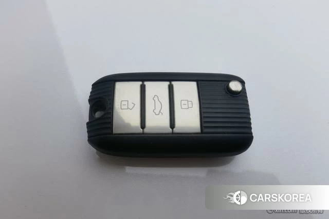 Roewe eRX5 id 3913786 из Китая 7