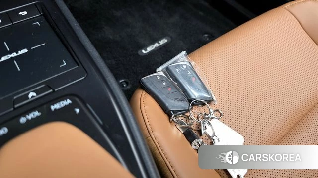 Lexus UX300e id 4395677 из Кореи 7