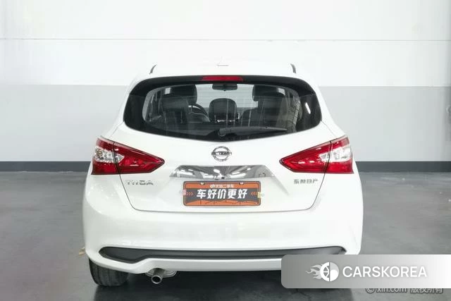 Nissan TIIDA id 4273611 из Китая 7
