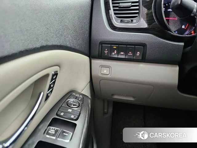Kia The New Carnival id 4785606 из Кореи 7