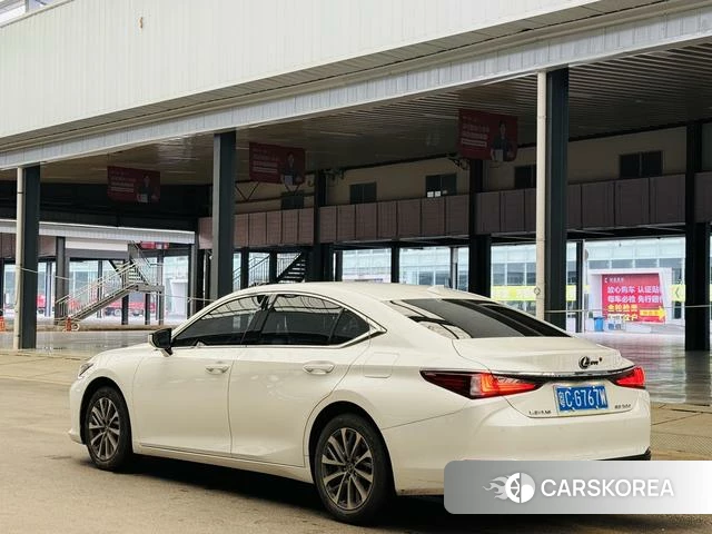 Lexus ES id 4291400 из Китая 7