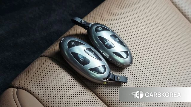 Hyundai Grandeur Hybrid (GN7) id 4584919 из Кореи 7