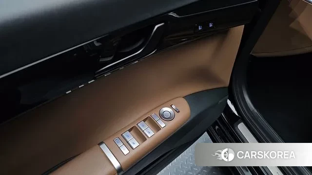 Hyundai Grandeur (GN7) id 3639456 из Кореи 7