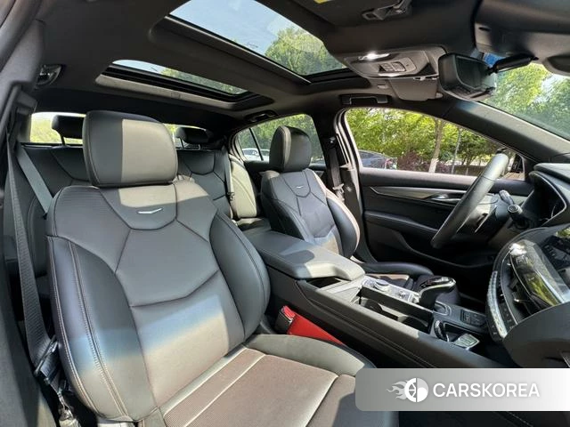 Cadillac CT5 id 4242171 из Китая 7