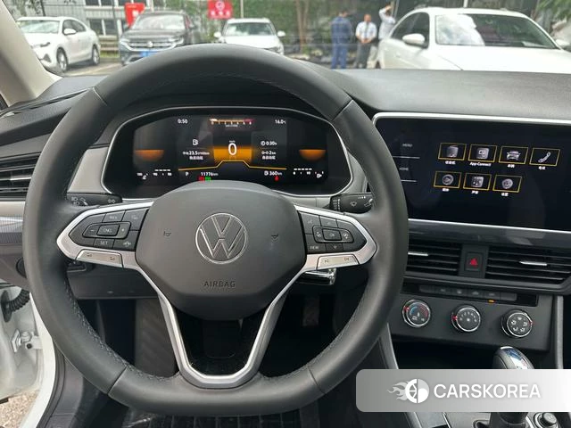 Volkswagen Bora id 4259593 из Китая 7