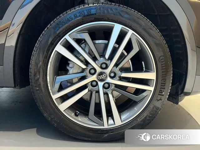 Audi Q5L id 4221713 из Китая 7