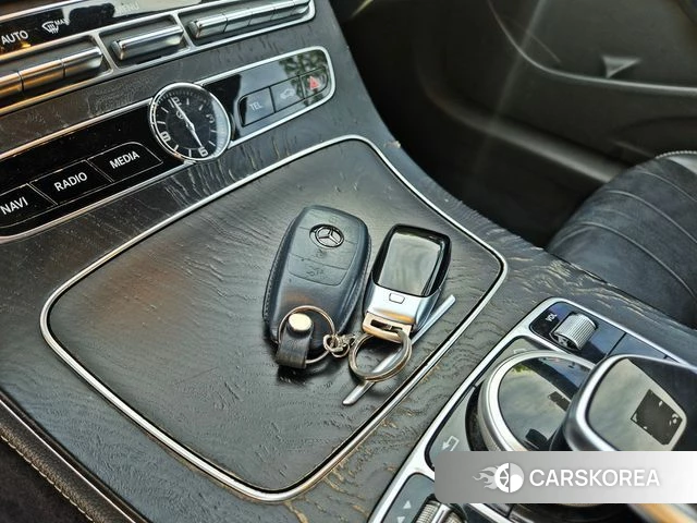 Mercedes-Benz E-Class W213 id 4732442 из Кореи 7