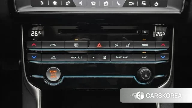 Jaguar XE id 3619165 из Кореи 7