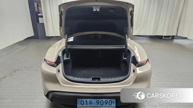 Porsche Taycan id 4591853 из Кореи 7
