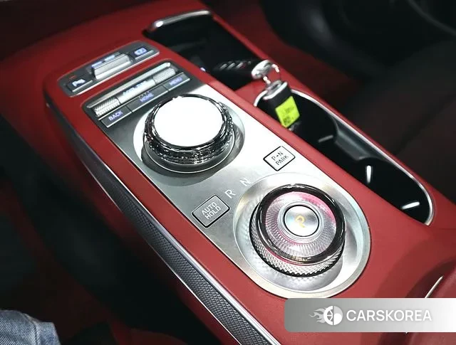 Genesis GV70 id 3343118 из Кореи 7