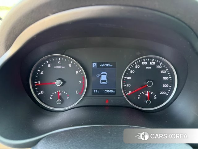 Kia Stonic id 4339661 из Кореи 7