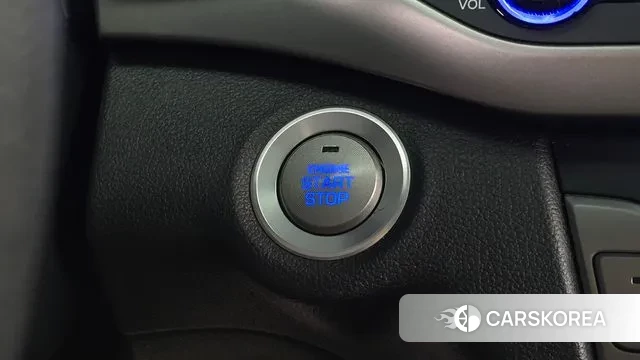 Hyundai Avante AD id 3445088 из Кореи 7