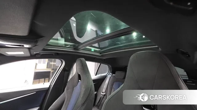 BMW 1 Series (F40) id 3044662 из Кореи 7