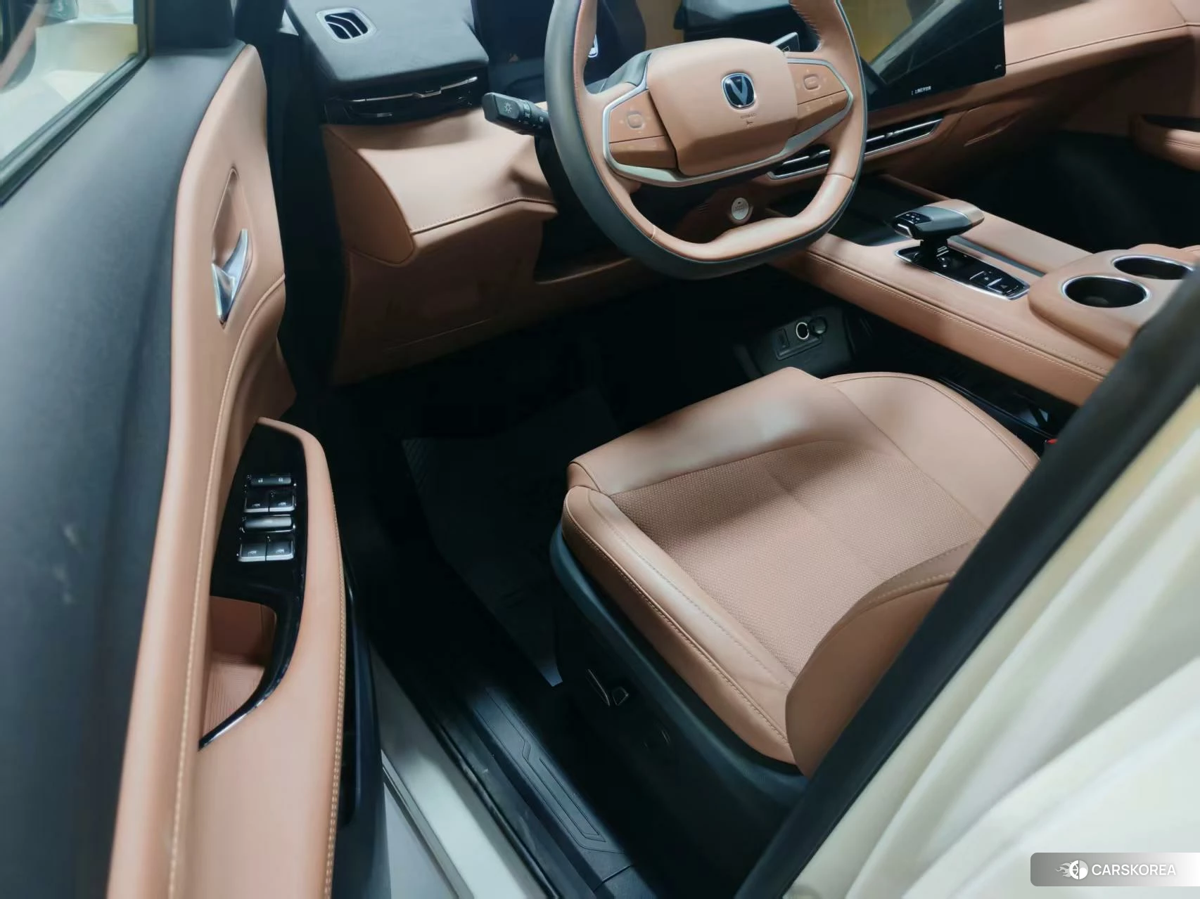 Chang'an UNI-Z id 4441232 из Китая 7